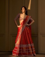 Rashi Khanna Latest Glam Pics